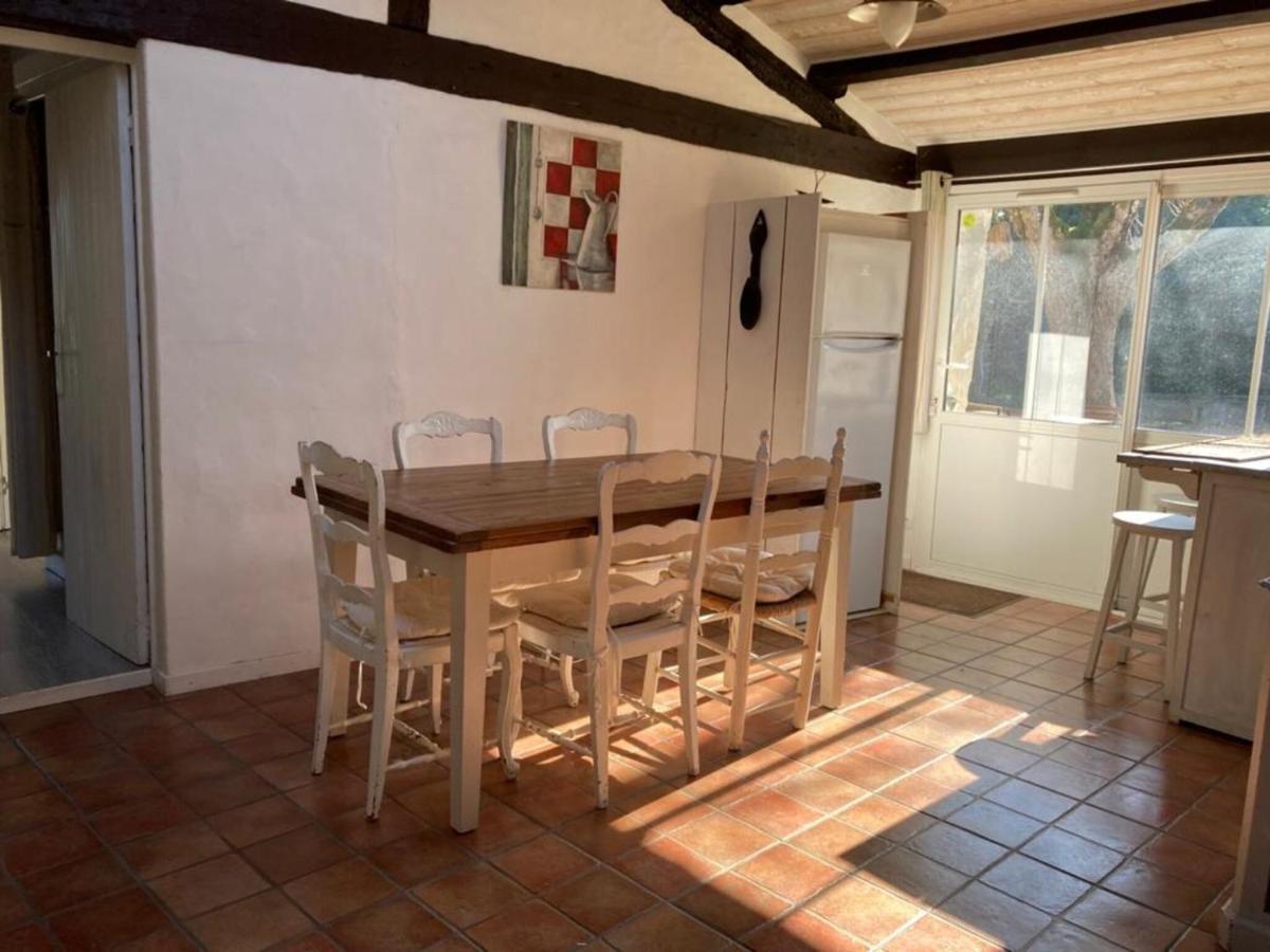 Le Chai Maison De Charme Pour Tribu Joyeuse Le Château-dʼOléron Екстериор снимка